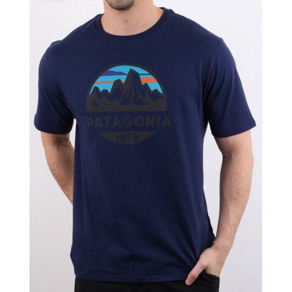 PATAGONIA FITZ ROY SCOPE ORGANIC T-SHIRT NAVY size medium slim fit - Picture 1 of 5